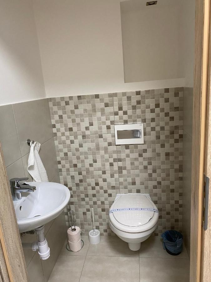 Paskom Apartmanház Nyergesujfalu Esterno foto
