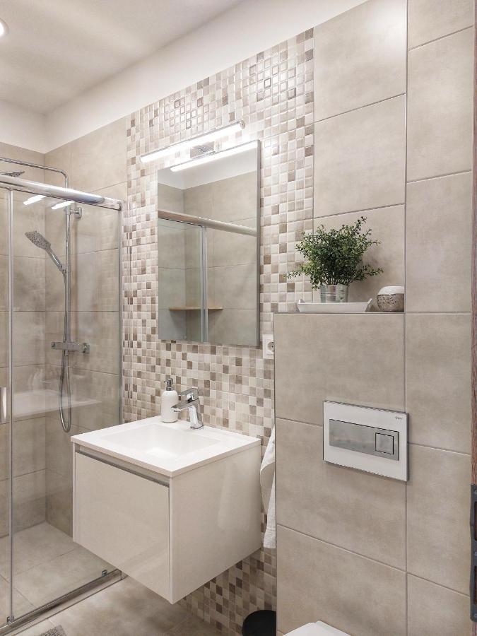 Paskom Apartmanház Nyergesujfalu Esterno foto