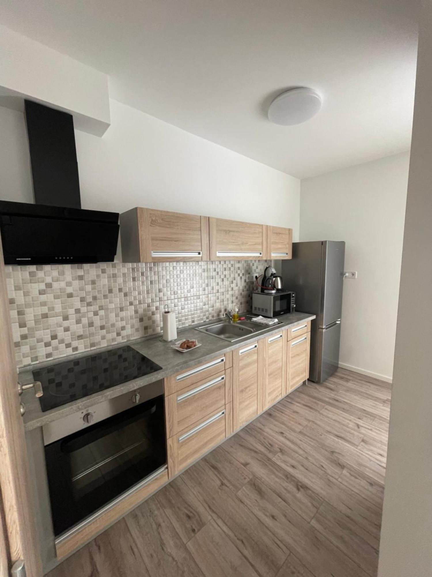 Paskom Apartmanház Nyergesujfalu Esterno foto