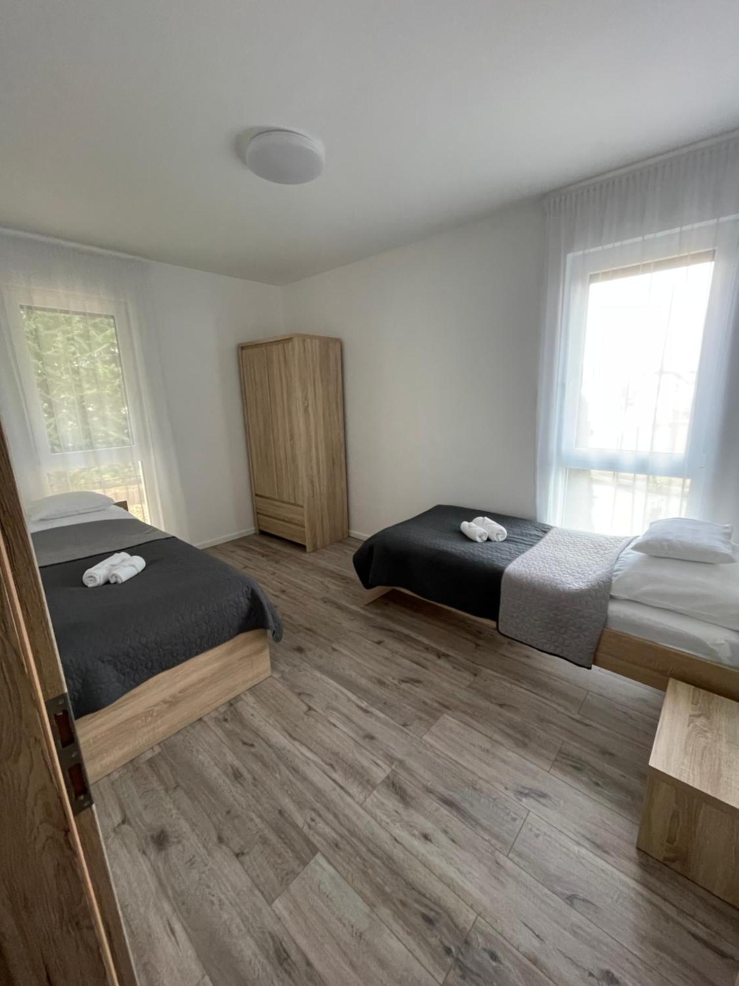 Paskom Apartmanház Nyergesujfalu Esterno foto